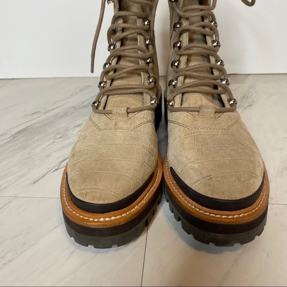 New! Marc Fisher Izzie Natural Tan Suede Lug Sole Boot 8M - Picture 9 of 15